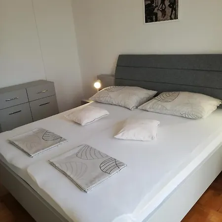Apartmani Slavka Primošten Exterior foto