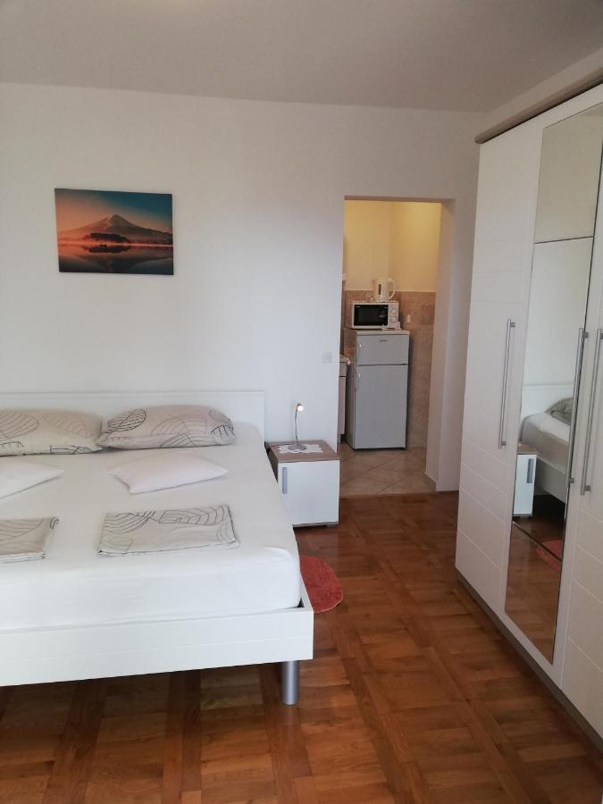 Slavka Apartment Primosten